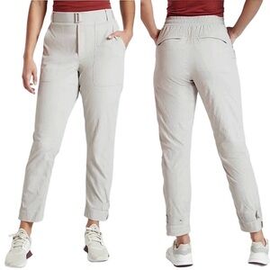 Athleta Trekkie pant. New with tags. Woman’s size 6.